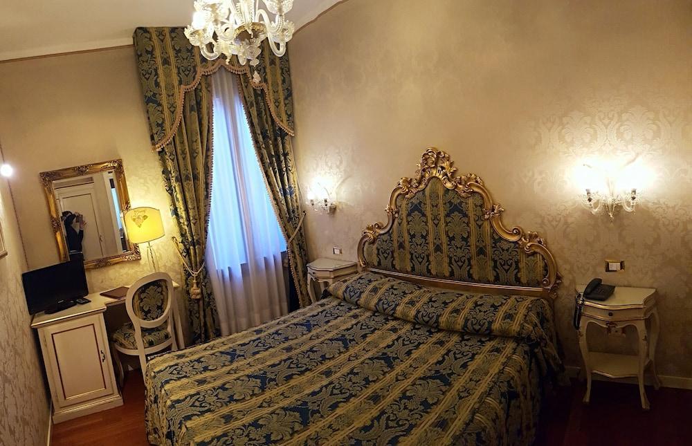 Casa Pisani Canal Venedig Exterior foto