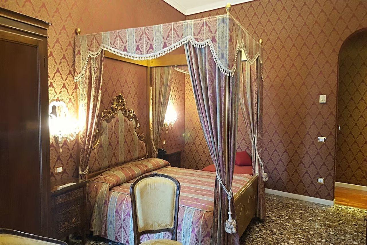 Casa Pisani Canal Venedig Exterior foto