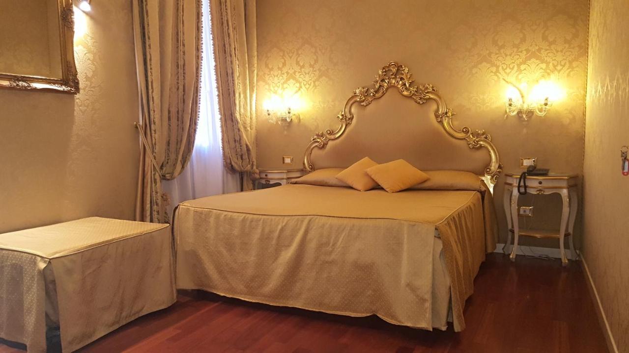 Casa Pisani Canal Venedig Exterior foto